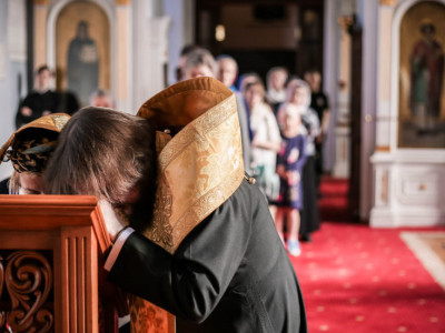 Почему в храме все за деньги?