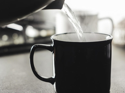 Не кипятите воду дважды: смертельно опасно - ученые