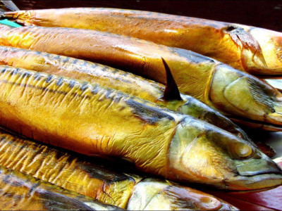 Как хранить копченую рыбу в холодильнике