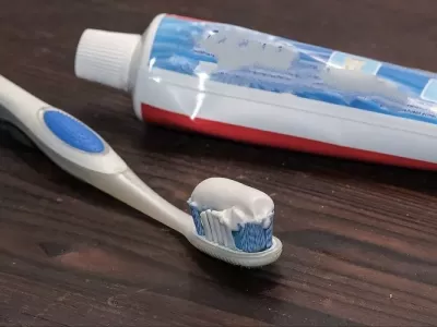 Учёные рассказали об опасности зубной пасты и мыла