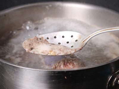 Что если при варке супа образуется много пены: нужно знать