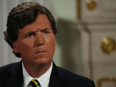 Странность произошла во время задержания Такера Карлсона