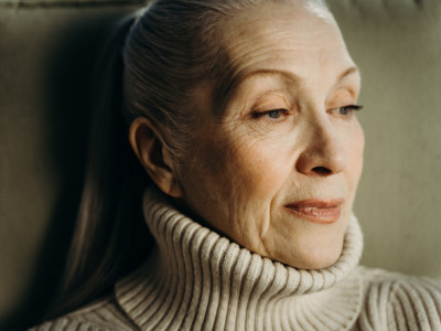 Молчите об этом после 70: что нельзя раскрывать даже родным