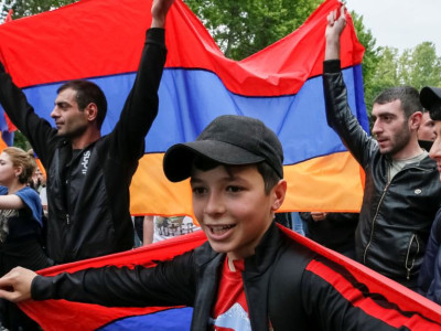 Что сразу потребовал народ в Армении после выборов
