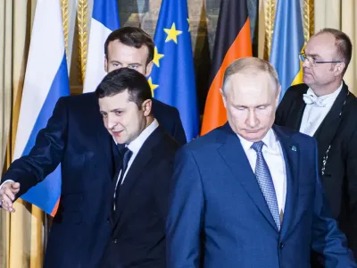 Песков раскрыл первые слова Путина Зеленскому на встрече в Париже