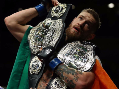 Глава UFC Уайт сделал заявление по травме Макгрегора в бою с Холлоуэем