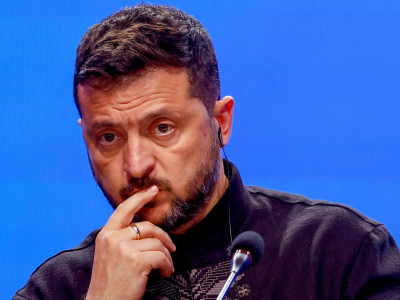 Си поздравил Зеленского на китайском, а тот попросил закончить войну: поздравление из КНР
