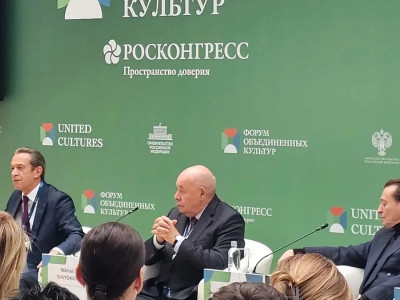 Без потребителя, но со зрителем: Безруков и Машков поспорили о будущем российского театра