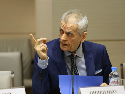 Геннадий Онищенко назвал четыре вируса, провоцирующих развитие рака