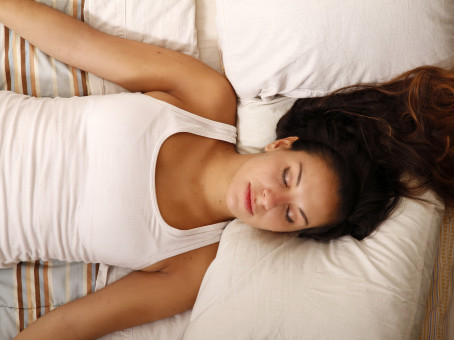 В каких позах нельзя спать