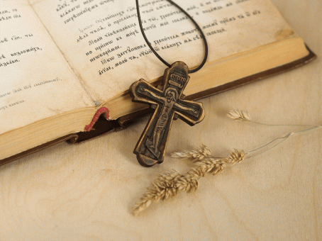 О чем говорит почерневший крестик