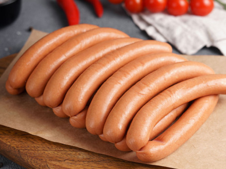 Скрытая правда сосисок: мясо или химическая пустышка