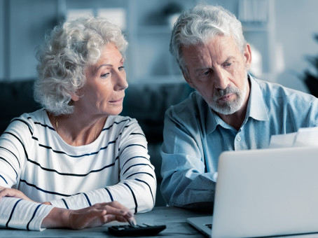 Куда отправляются пенсионные деньги, если человек умер  до пенсии