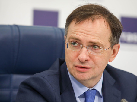 В Кремле объяснили отсутствие Мединского на переговорах по Украине