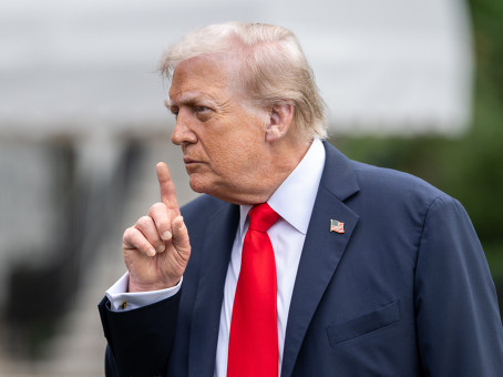 Что началось в окружении Трампа из-за атаки на Иран