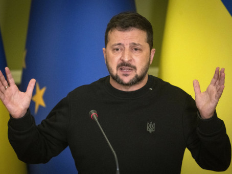 Истерика в Киеве: Зеленский начал «сжигать мосты» с союзниками