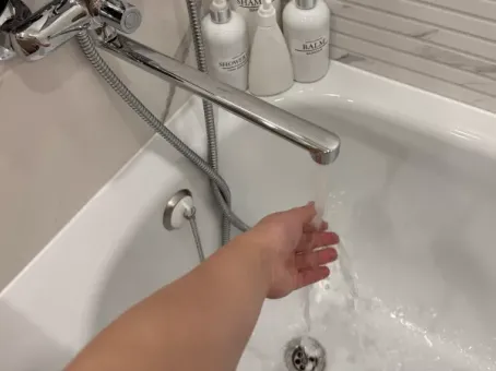 Пара ложек этого в слив: канализация больше не засорится