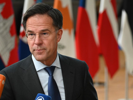 Генсек НАТО обратился к Трампу по Ормузскому проливу