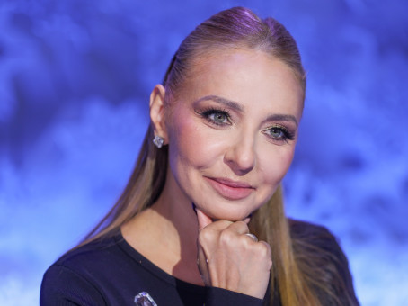 Навка раскрыла, какой Песков вне политики