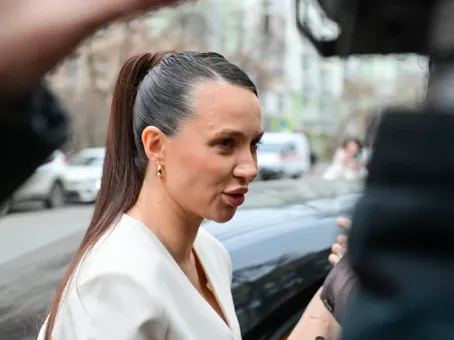 Почему люди перестали верить онкобольной Лерчек: появились детали