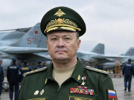Путин сменил главкома ВКС: что стоит за решением президента