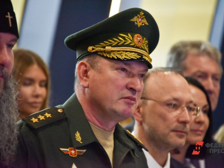 Весть о генерал-полковнике Лапине мгновенно разлетелась по стране