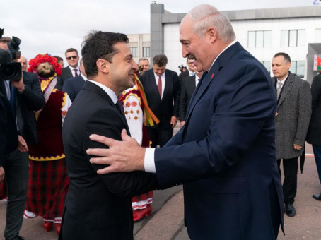 Чем ответил Зеленский на предложение Лукашенко о встрече