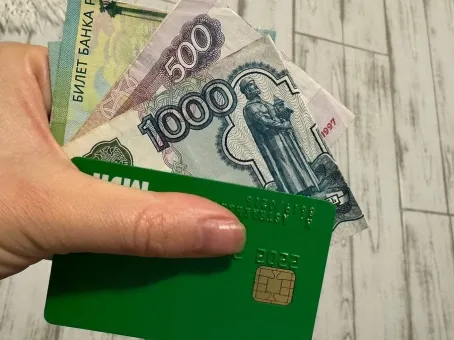 Выплаты по 10 тысяч в июне: кто их получит