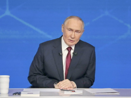 СМИ: заявление Путина о Тайване вызвало проблемы для США