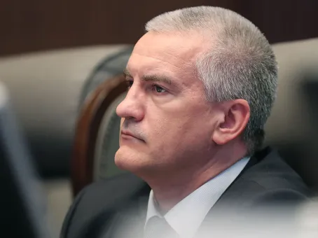 Аксенов объявил решение по Крыму: когда пути туда будут закрыты