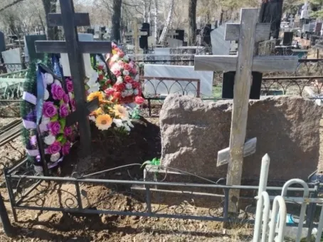 В РПЦ сказали прямо, что запрещено на православной могиле