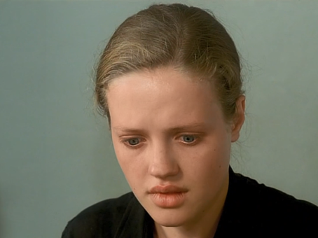 Что время сотворило с Катей из «Ворошиловского стрелка»
