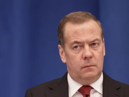 Медведев заявил, что Россия движется к победе в СВО
