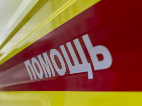 В Севастополе два человека погибли при падении обломков БПЛА на автобус