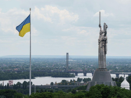 Жители Украины набивают татуировки с портретами украинских националистов