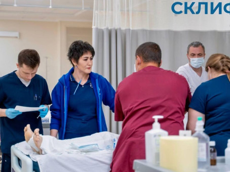 В Москве врачи скорой приняли роды в лифте