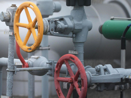 Песков назвал условия для обсуждения поставок российского газа в Европу