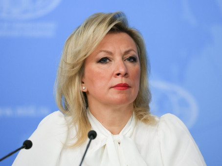 Захарова сообщила, что глава МИД ФРГ прикрыл доклад о Буче на встрече с Лавровым