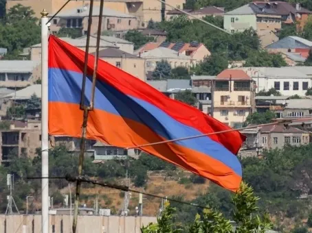 Скандал в парламенте Армении дошел до драки: кто был избит