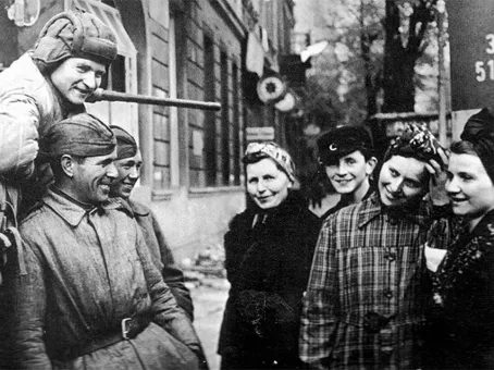 Немцы раскрыли правду: как на самом деле вела себя Красная Армия