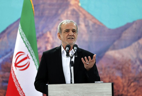 Президент Ирана на русском языке обратился к россиянам