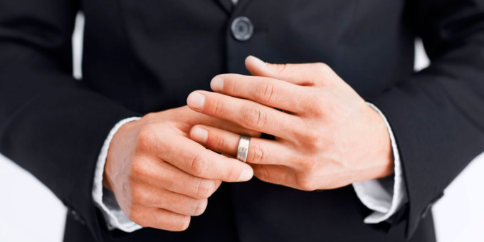 Учёные объяснили, чем золото вредно для мужчин