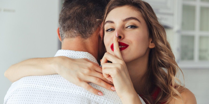 Жертвы измен раскрыли главные признаки неверности