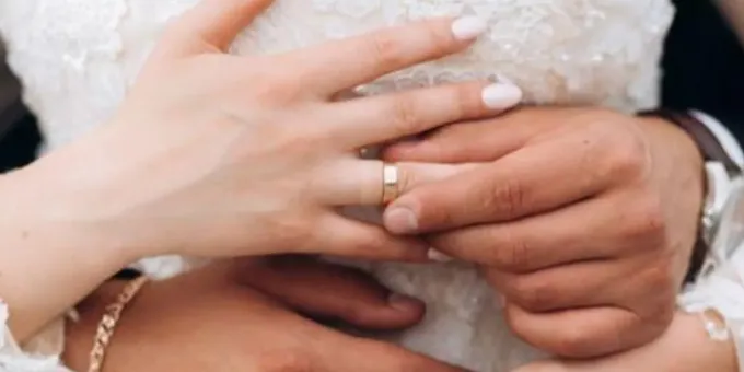 Кому нельзя носить обручальное кольцо