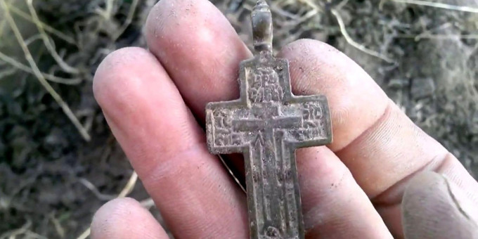 Как правильно поступить, если нашли нательный крестик