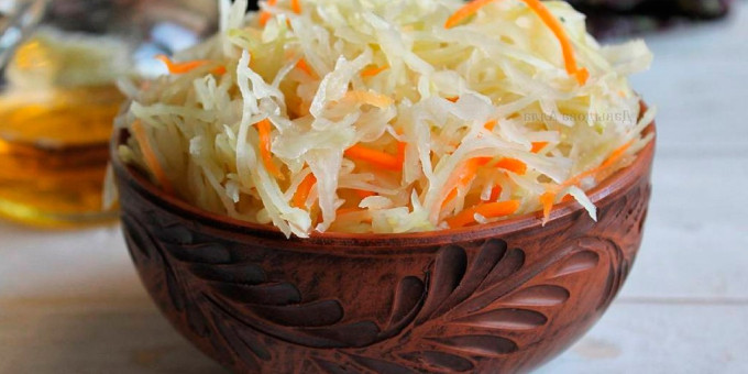 Опасные стороны квашеной капусты: чем она вредит здоровью