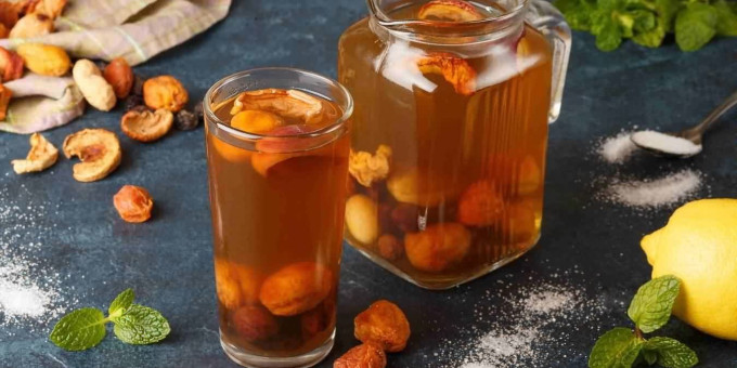 Компот из сухофруктов: есть ли польза на самом деле