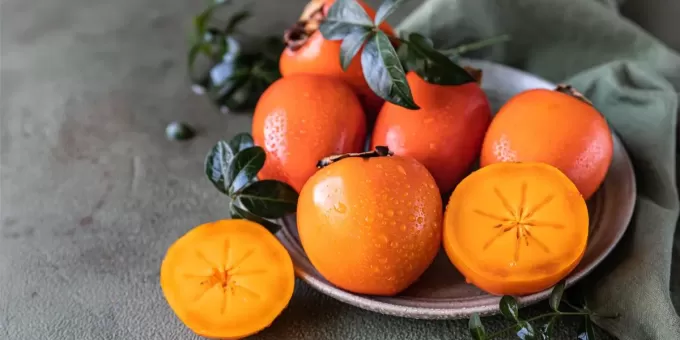 Хурма может быть опасна: кому категорически нельзя