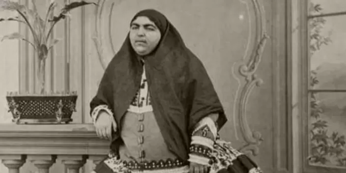 Гарем иранского шаха: раскрыта тайна усатых красавиц