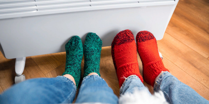 Если постоянно мерзнут ноги: какая болезнь уже началась